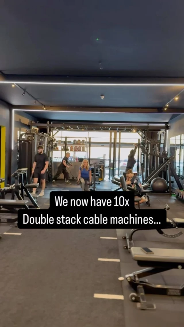 With 10 double stack cable machines + 1 independent stack. There’s 21 cable stacks to choose from. Not including our lat pull downs or low rows. Safe to say….We got your cable exercises covered! More surprises to come… 💪

#leanerlife #leanerlifefitness #stevenage #hertfordshire #blkbox